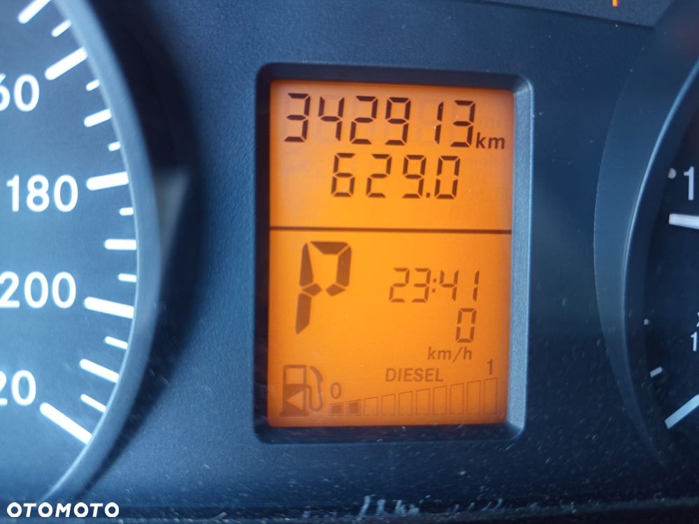 Mercedes-Benz VITO - 23