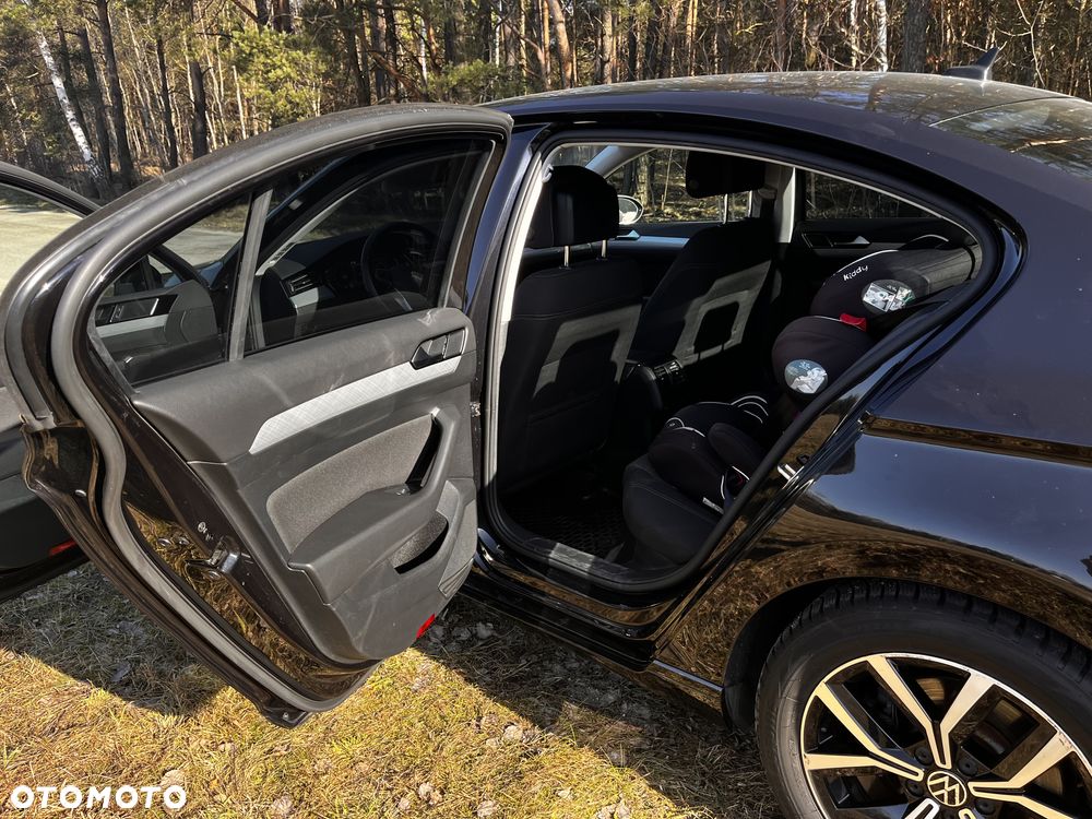 Volkswagen Passat 1.5 TSI EVO Business DSG - 12