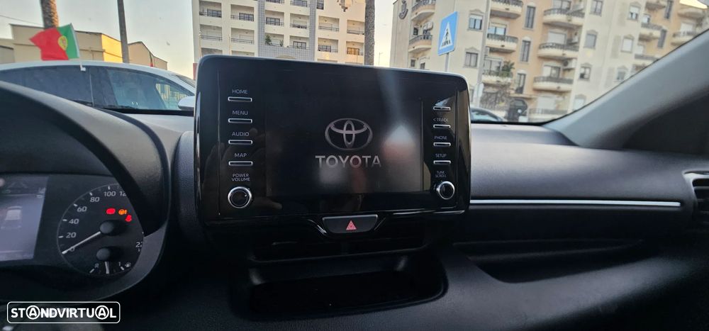Toyota Yaris 1.5 HDF Comfort Plus - 22