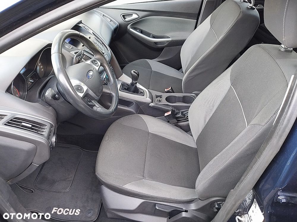 Ford Focus 1.6 Trend - 5
