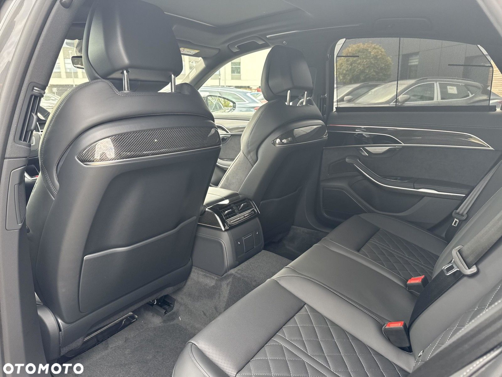 Audi S8 - 25