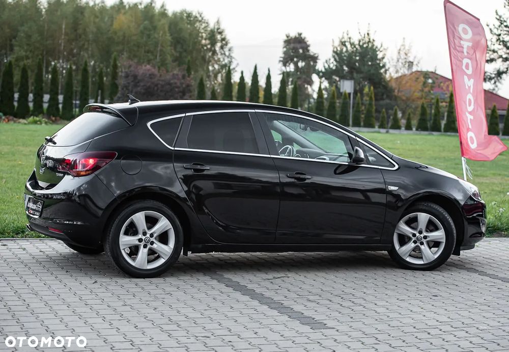 Opel Astra 1.4 Turbo Design Edition - 15