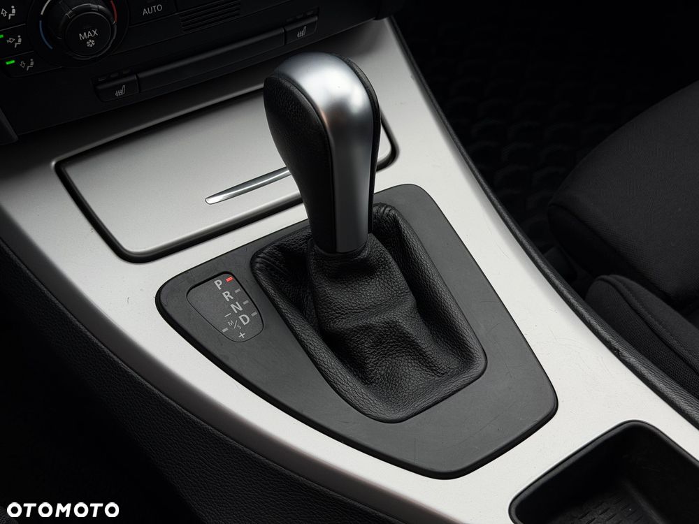 BMW Seria 3 - 23