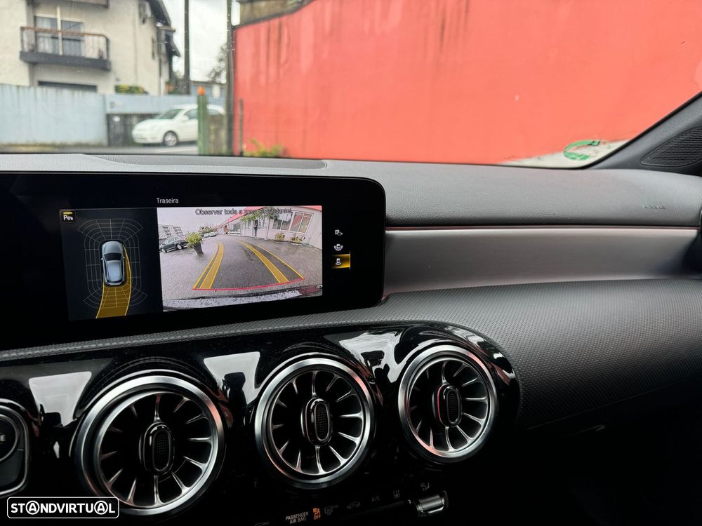 Mercedes-Benz A 250 e AMG Line - 10