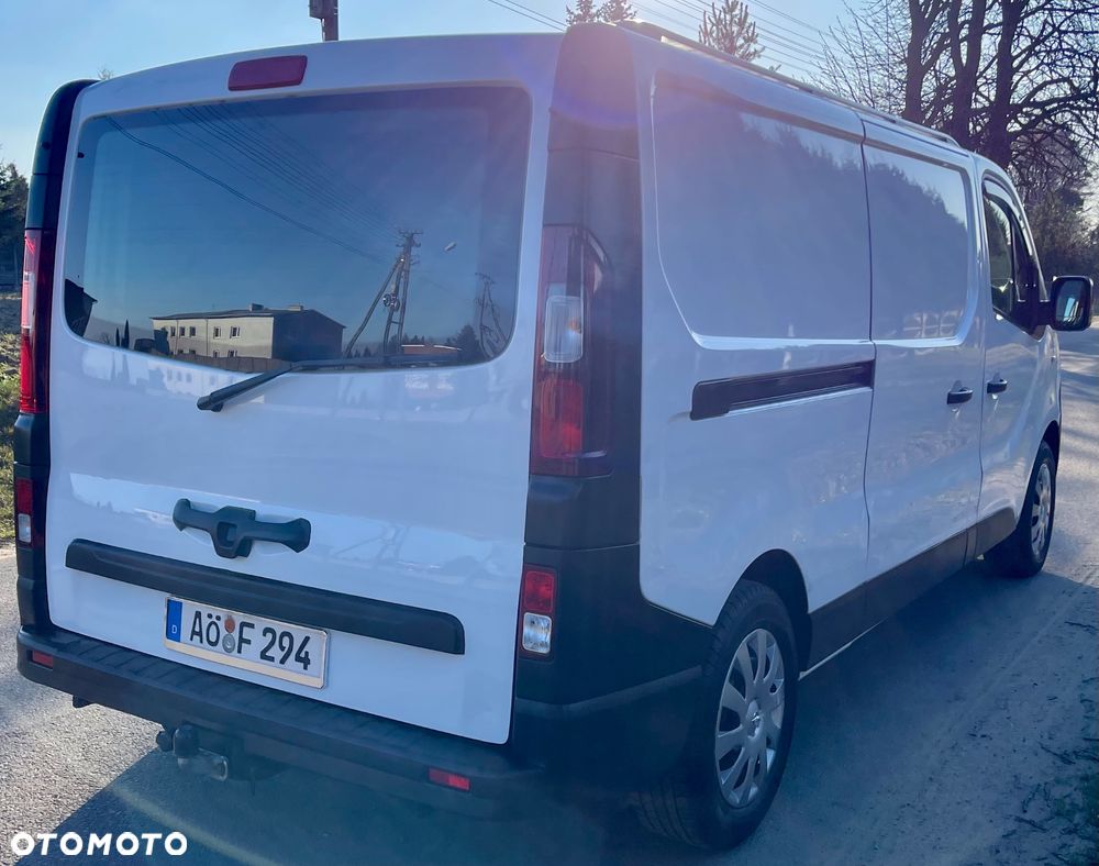 Opel Vivaro - 21
