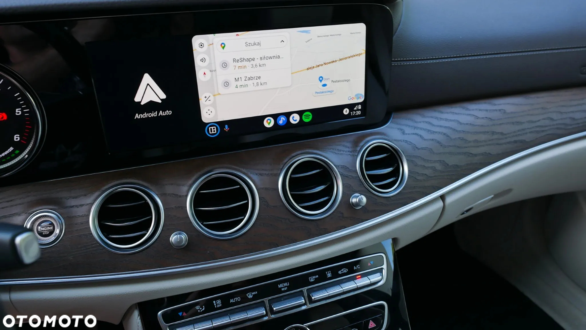 Mercedes-Benz Klasa E 300 de Exclusive - 15