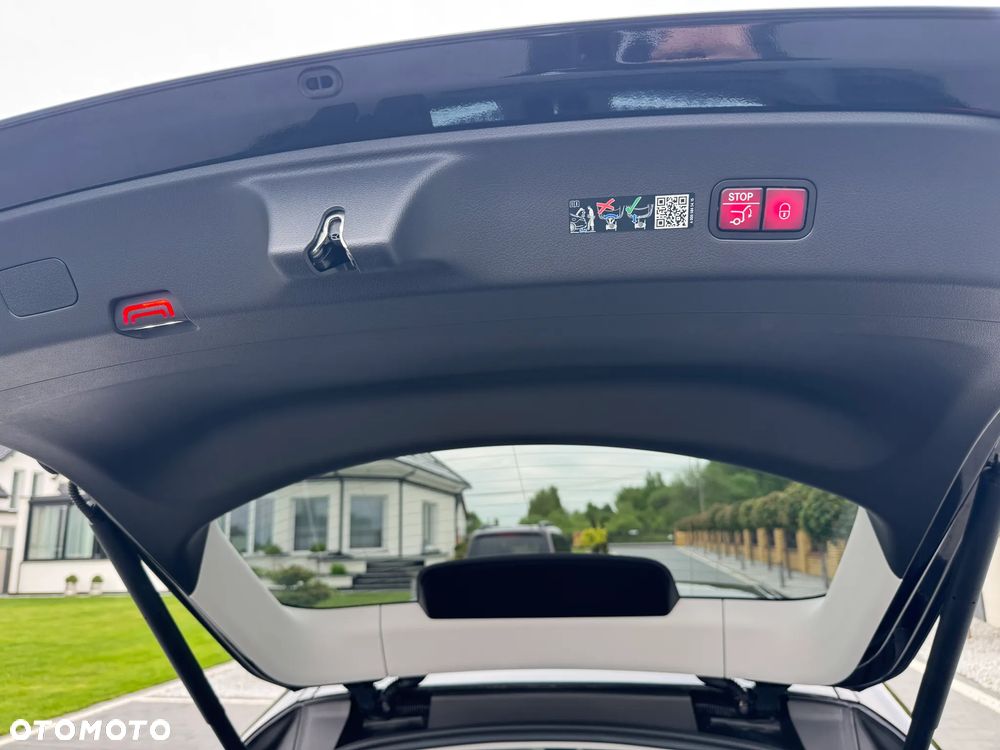 Mercedes-Benz GLC - 31