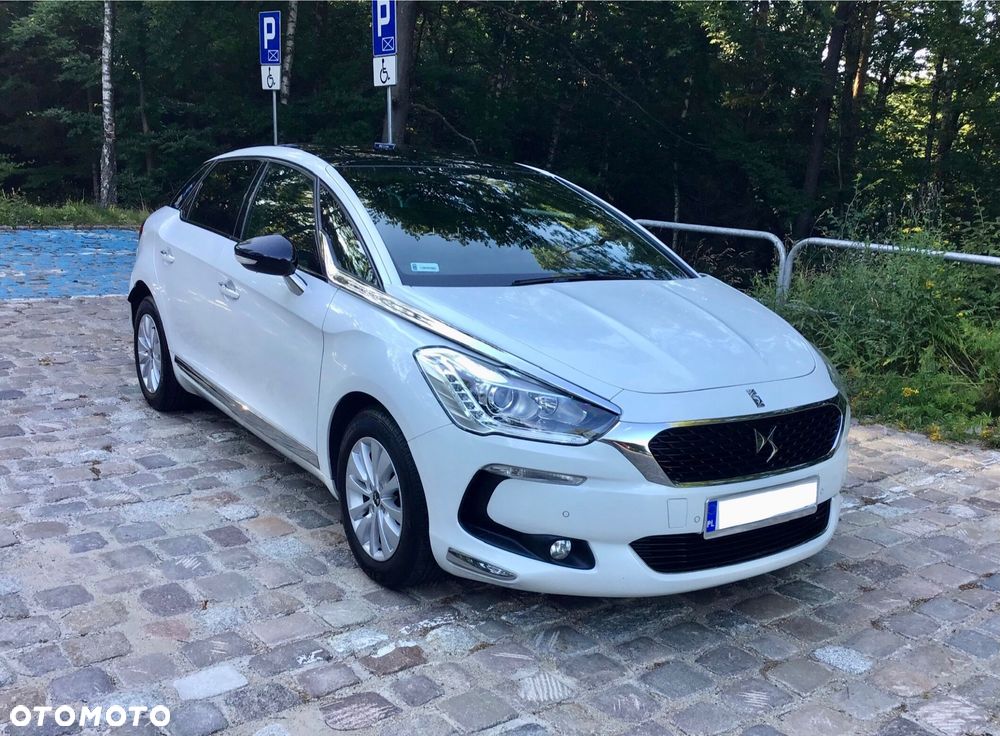 DS Automobiles DS 5