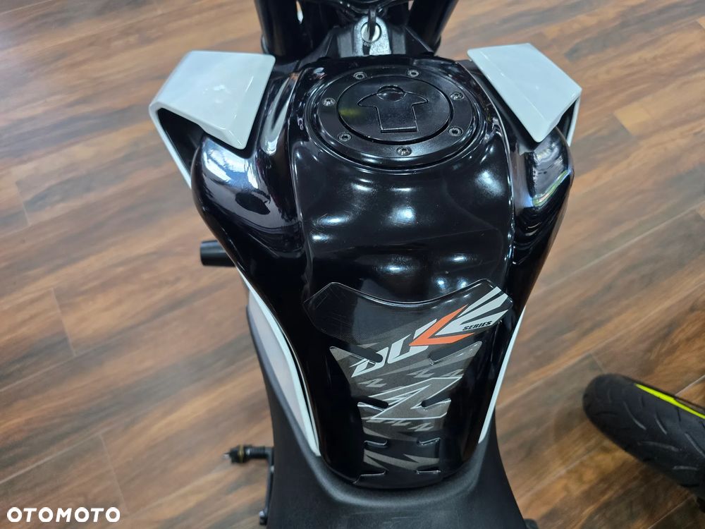 KTM Duke - 16