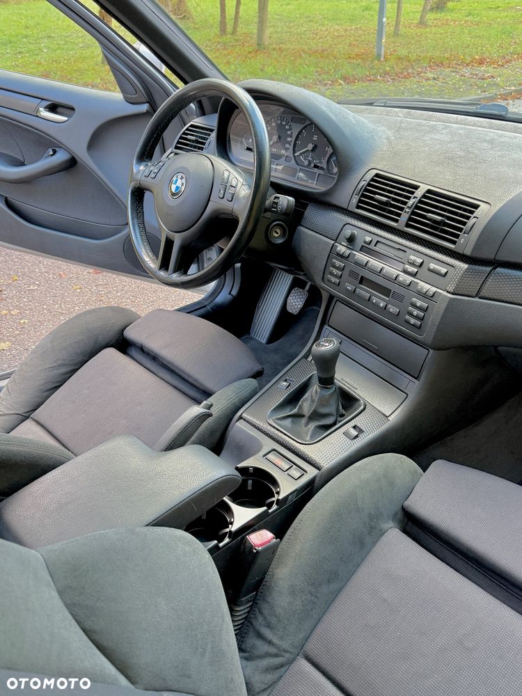 BMW Seria 3 318i - 26