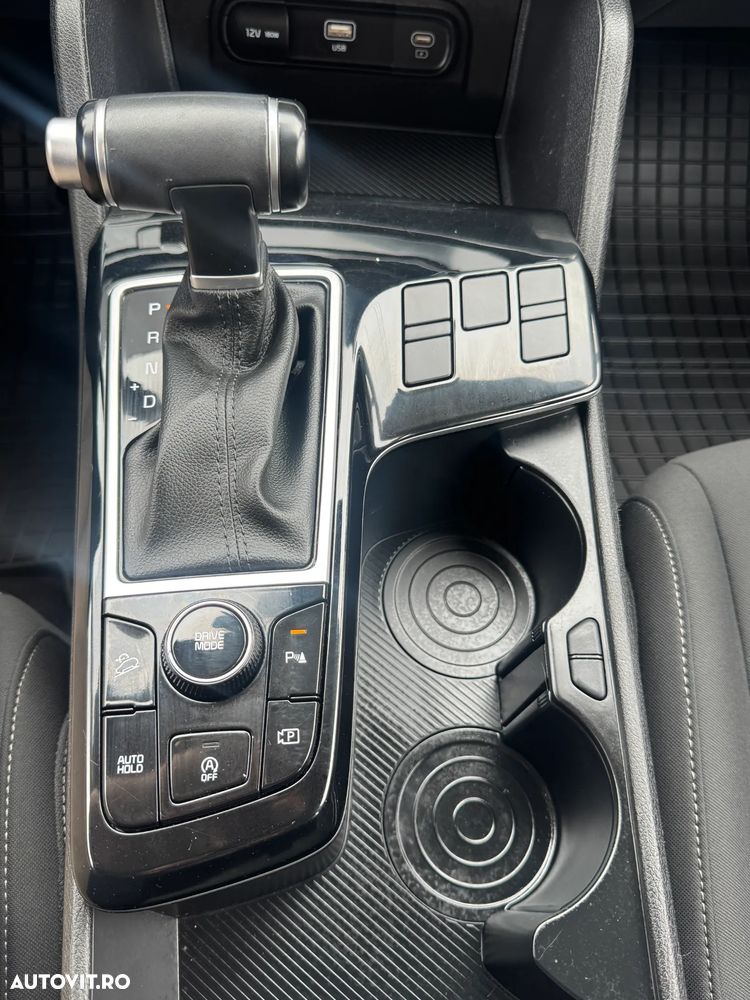 Kia Sportage 1.6 DSL MHEV 7DCT HP 4x2 Business Line - 12