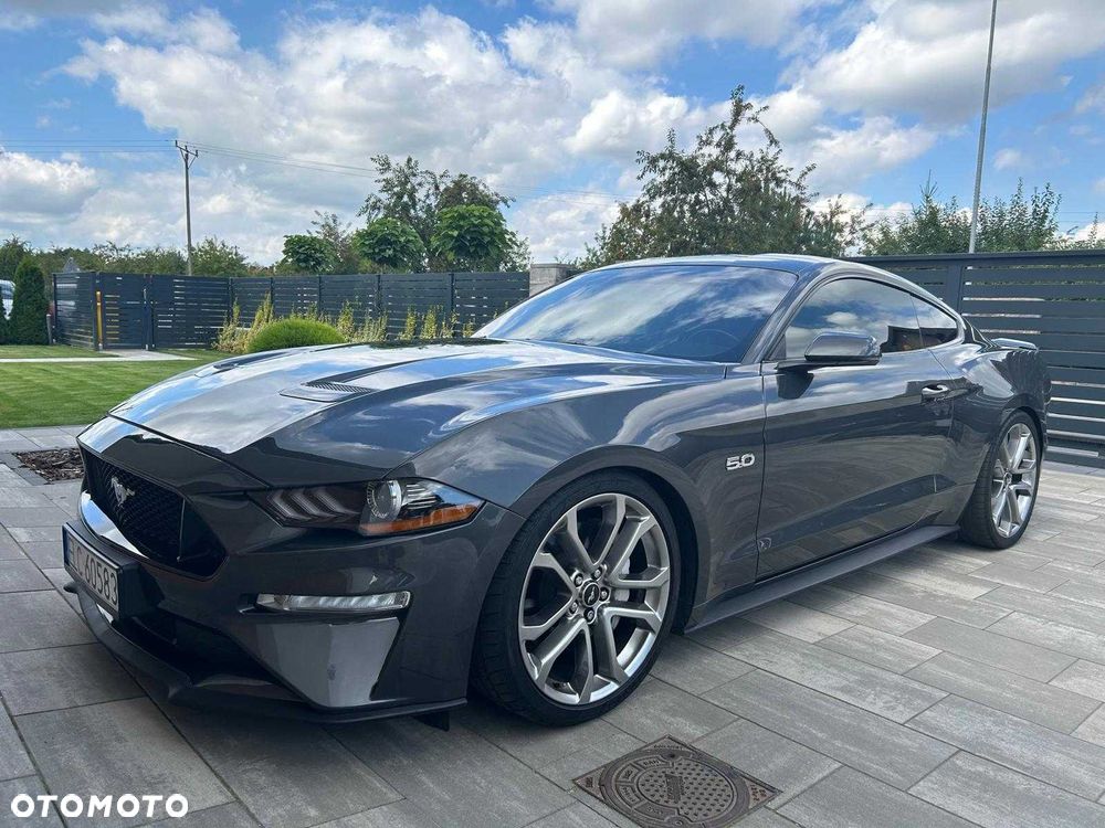 Ford Mustang - 1