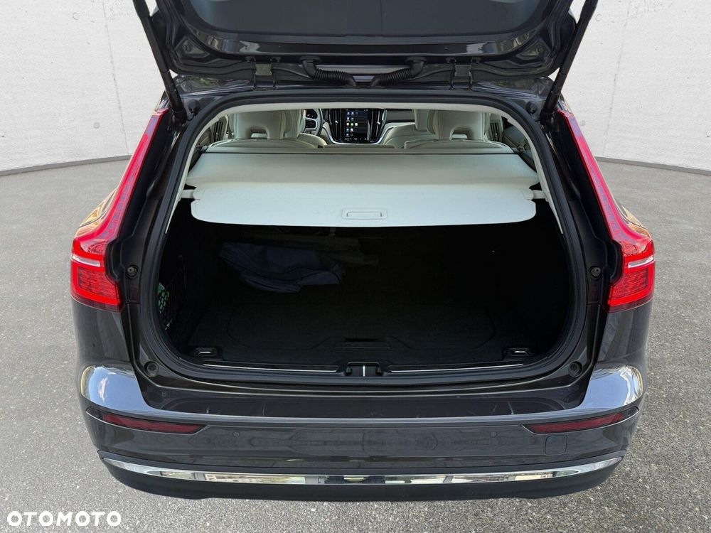 Volvo V60 B4 B Plus Bright - 24