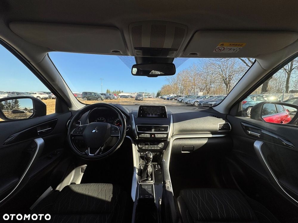 Mitsubishi Eclipse Cross - 17