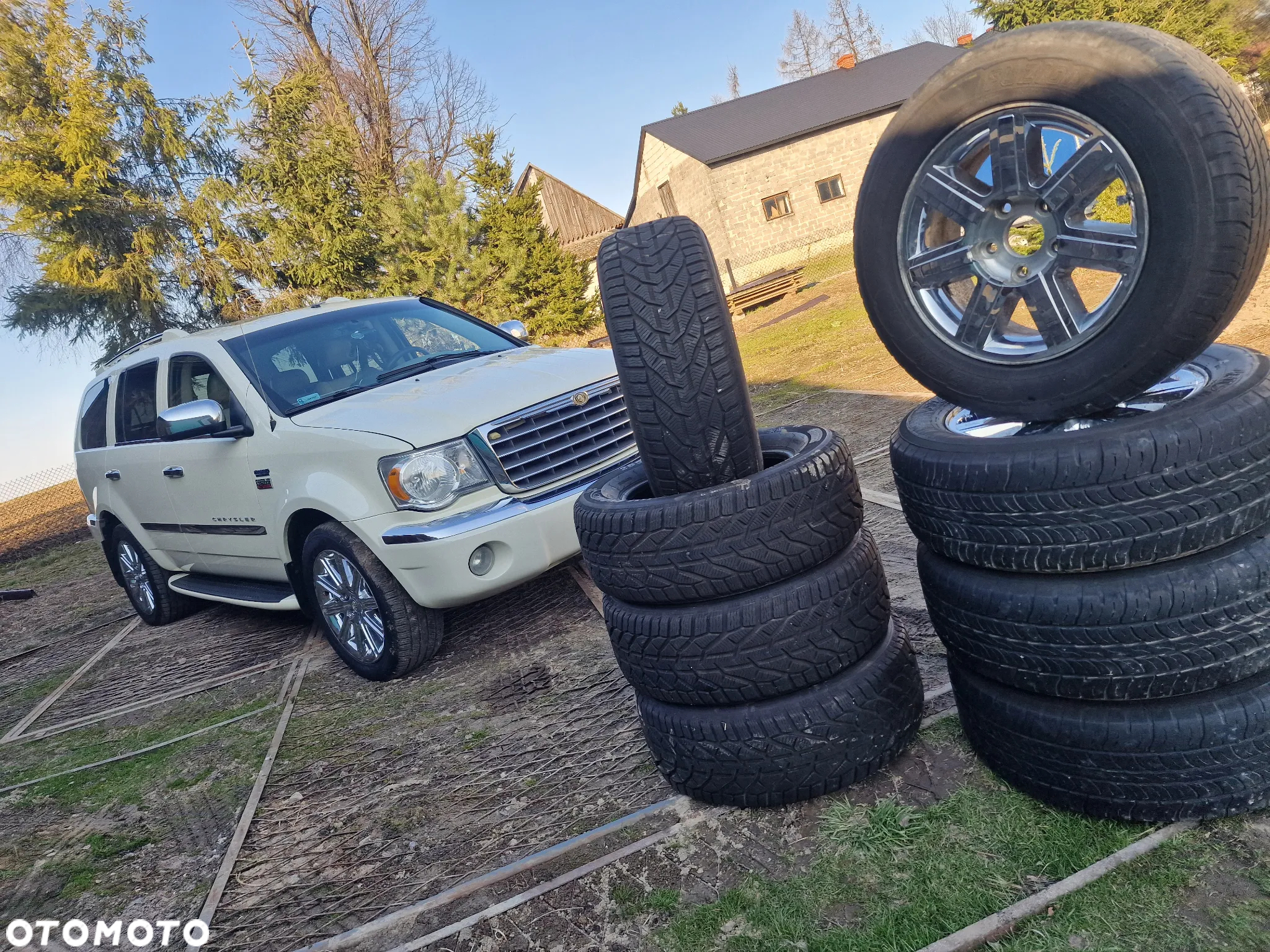 Chrysler Aspen 5.7 Hybrid Limited AWD - 4