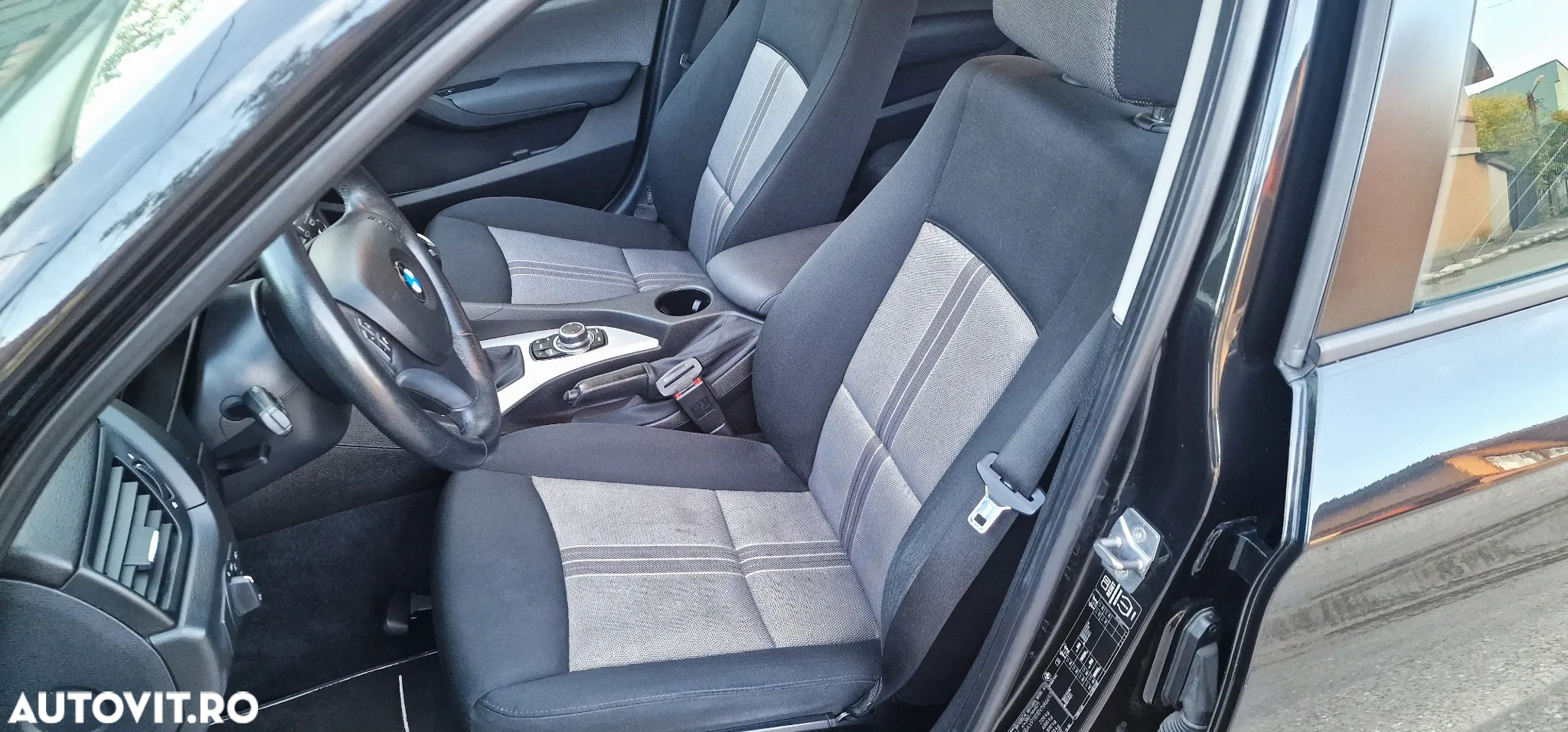 BMW X1 xDrive18d - 10