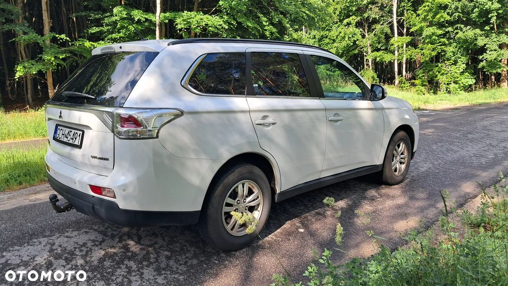 Mitsubishi Outlander 2.2 DID Intense + 4WD - 5