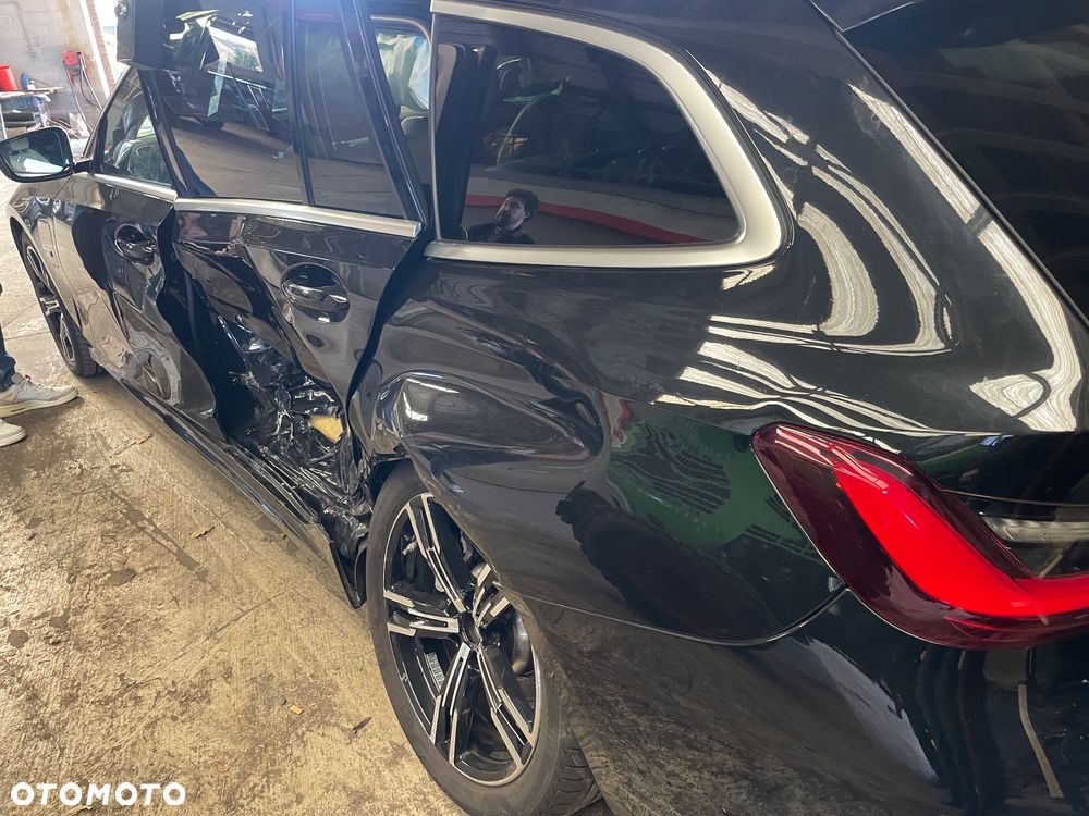 BMW Seria 3 330i M Sport sport - 6