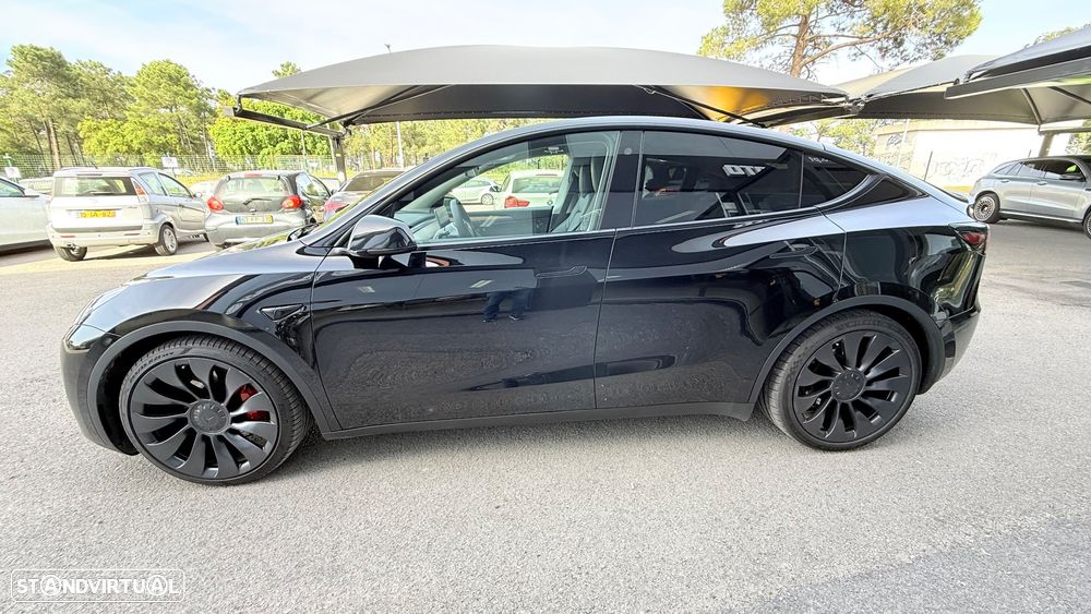 Tesla Model Y Performance Dual Motor AWD - 6