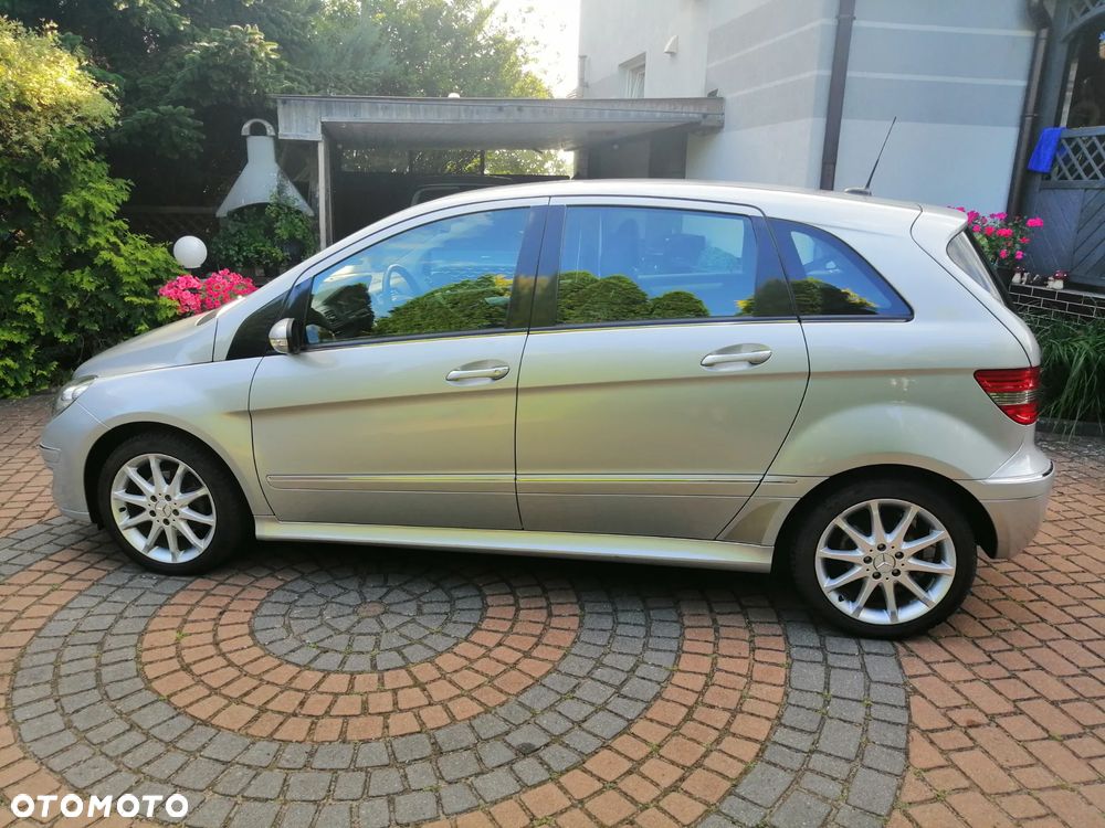 Mercedes-Benz Klasa B 200 - 1