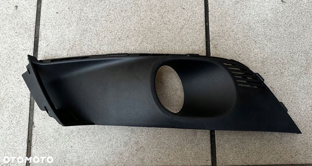 Kratka zderzaka halogen chrom przód lewa Renault Megane IV 261A32853R - 2