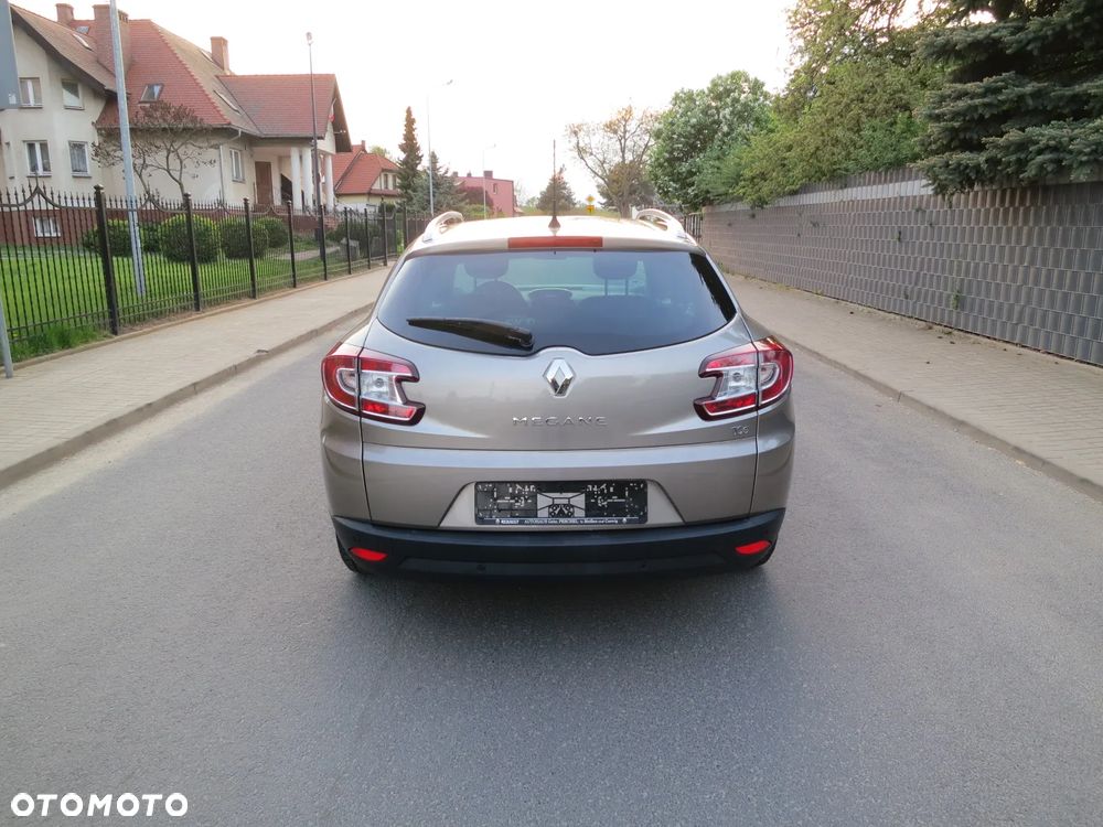 Renault Megane ENERGY TCe 115 Start & Stop Paris Business - 7
