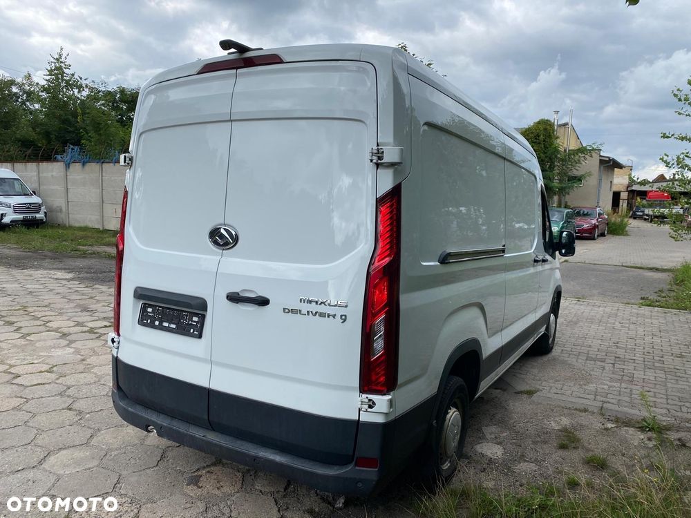 Maxus Deliver 9 - 23