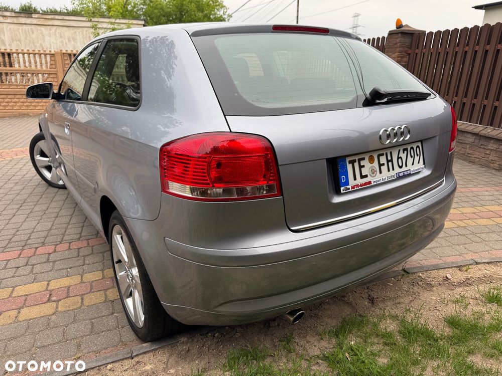 Audi A3 3-drzwiowe 1.6 Ambiente - 4