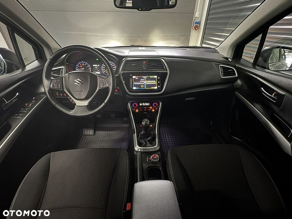 Suzuki SX4 S-Cross - 13