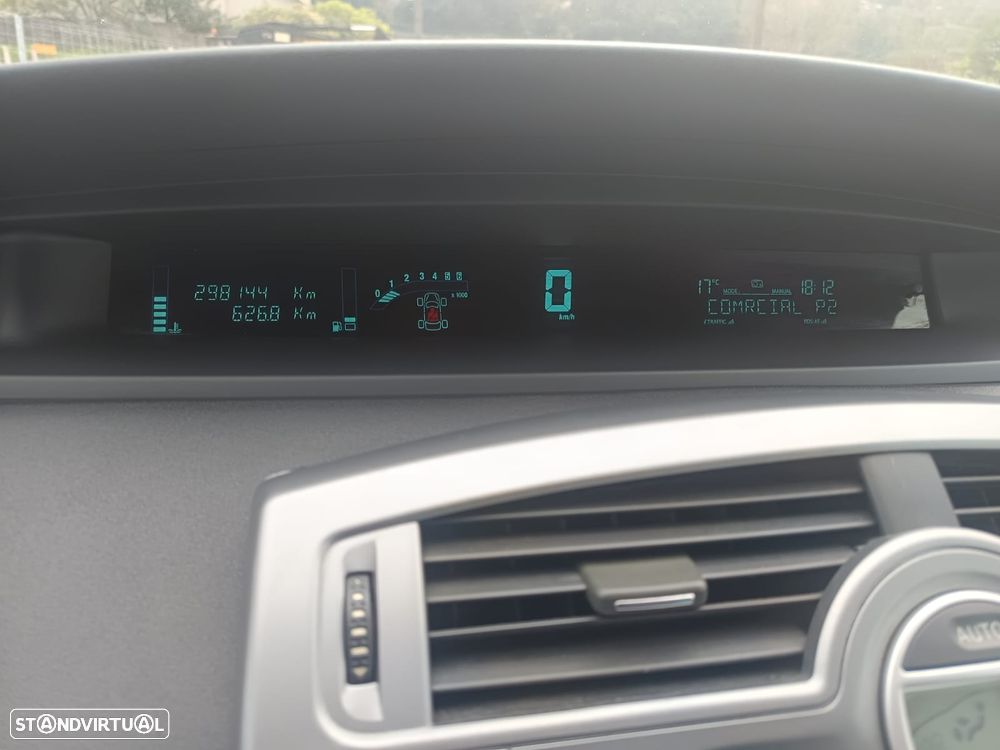 Renault Scénic 1.5 dCi Dynamique S - 16