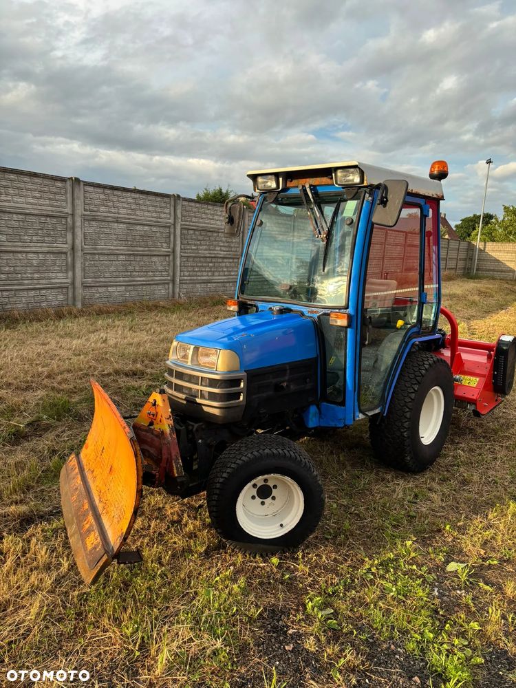 Iseki 2001 r. | Kosiarka bijakowa + Pług + Solarka | 1916 mth | DOKUMENTY do - 2