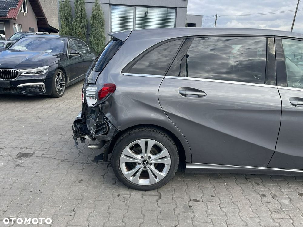 Mercedes-Benz B-Class 2017 photo 5