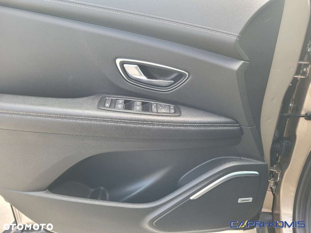 Renault Grand Scenic - 16