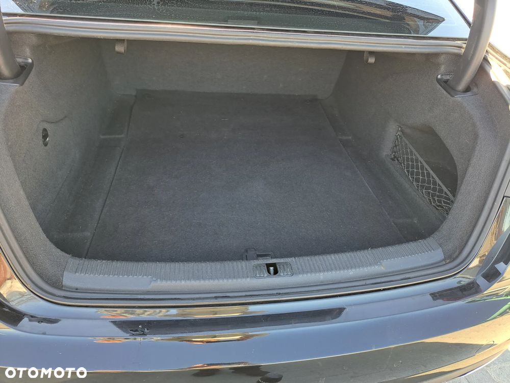 Audi A6 Limousine - 8