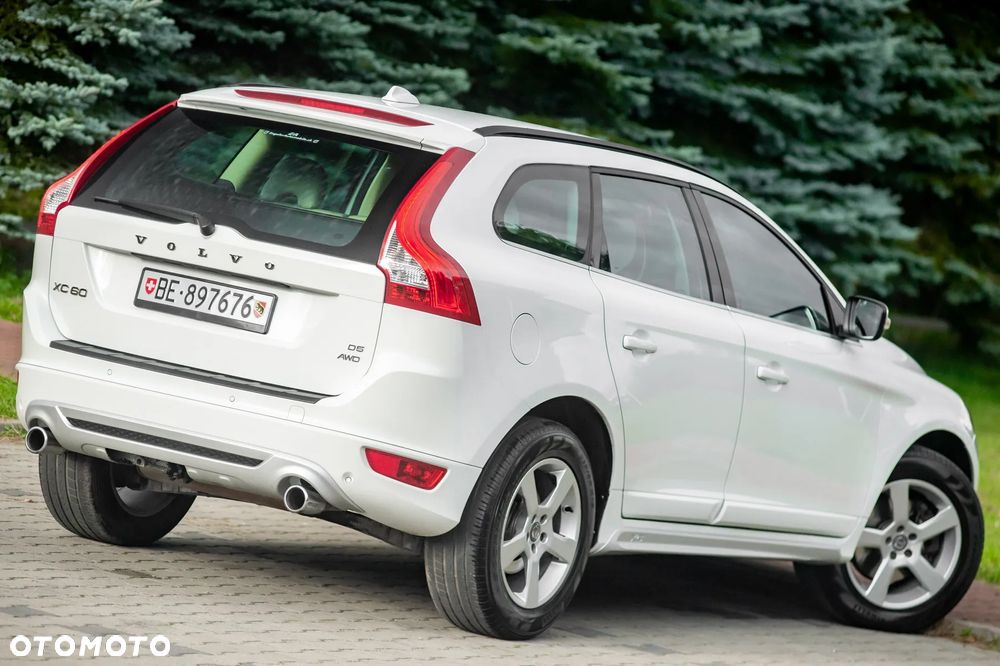 Volvo XC 60 D5 AWD Geartronic Momentum - 7