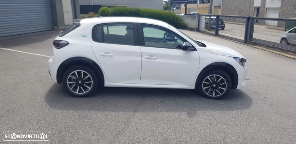 Peugeot e-208 Active - 3