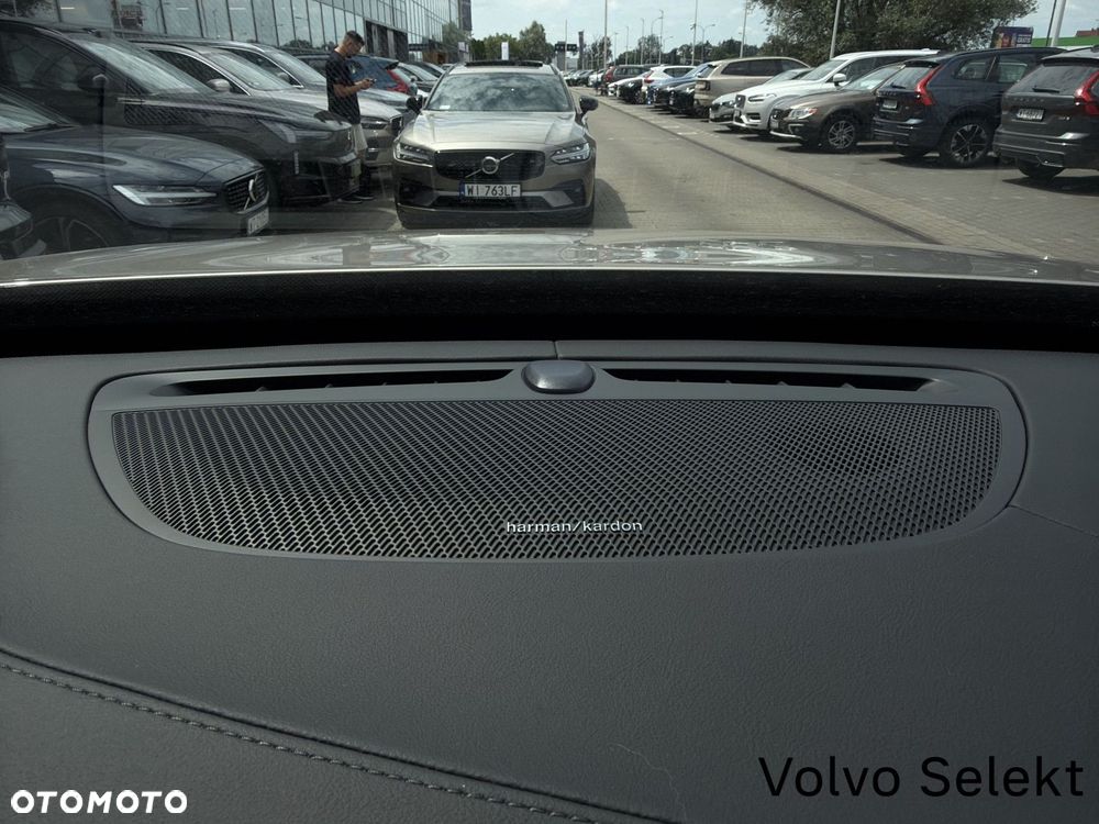 Volvo XC 90 - 30