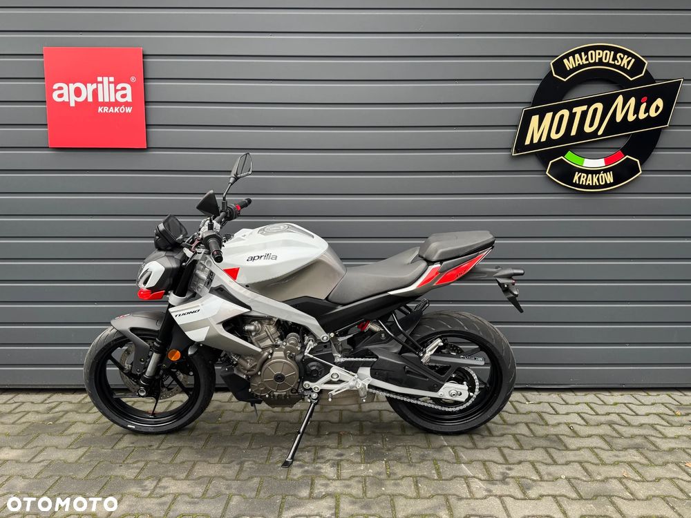 Aprilia Tuono - 6