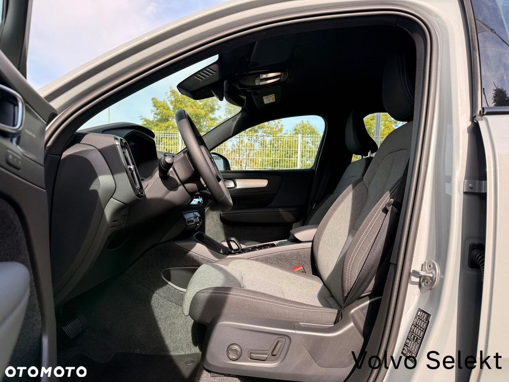 Volvo XC 40 - 30