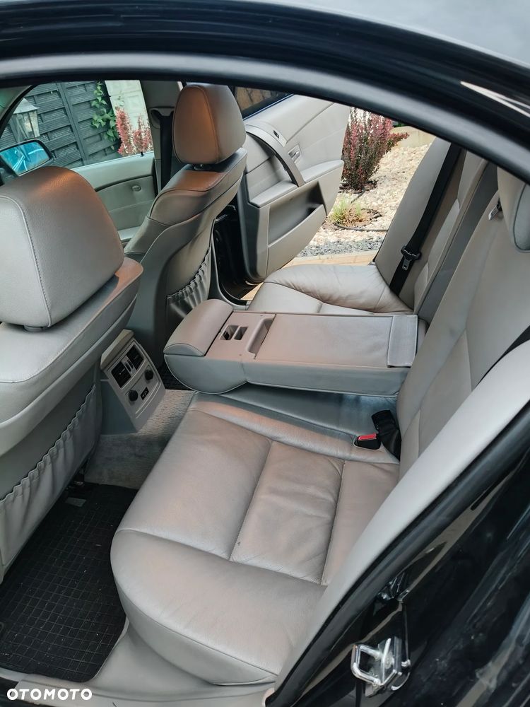 BMW Seria 5 - 11
