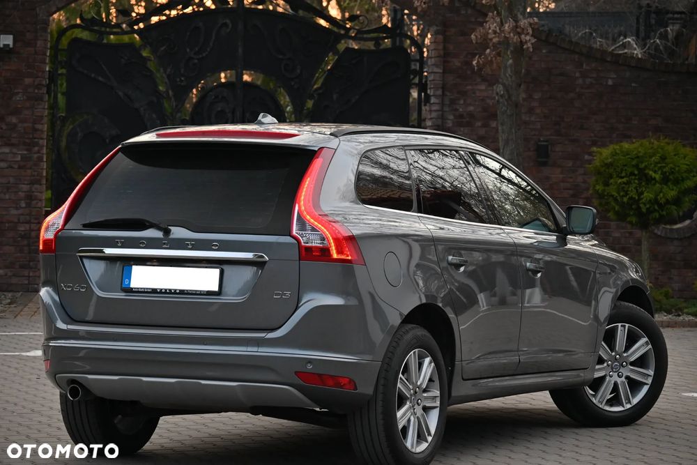 Volvo XC 60 D3 Geartronic Momentum - 19