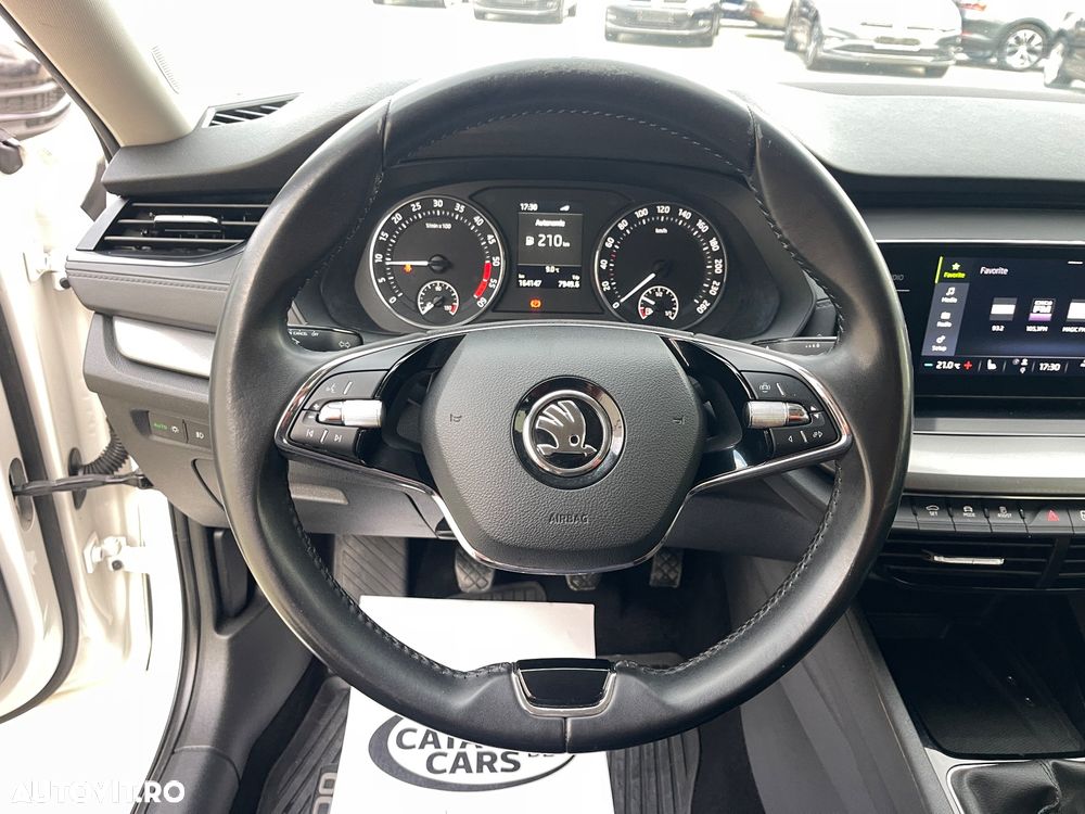 Skoda Octavia 2.0 TDI Ambition - 38