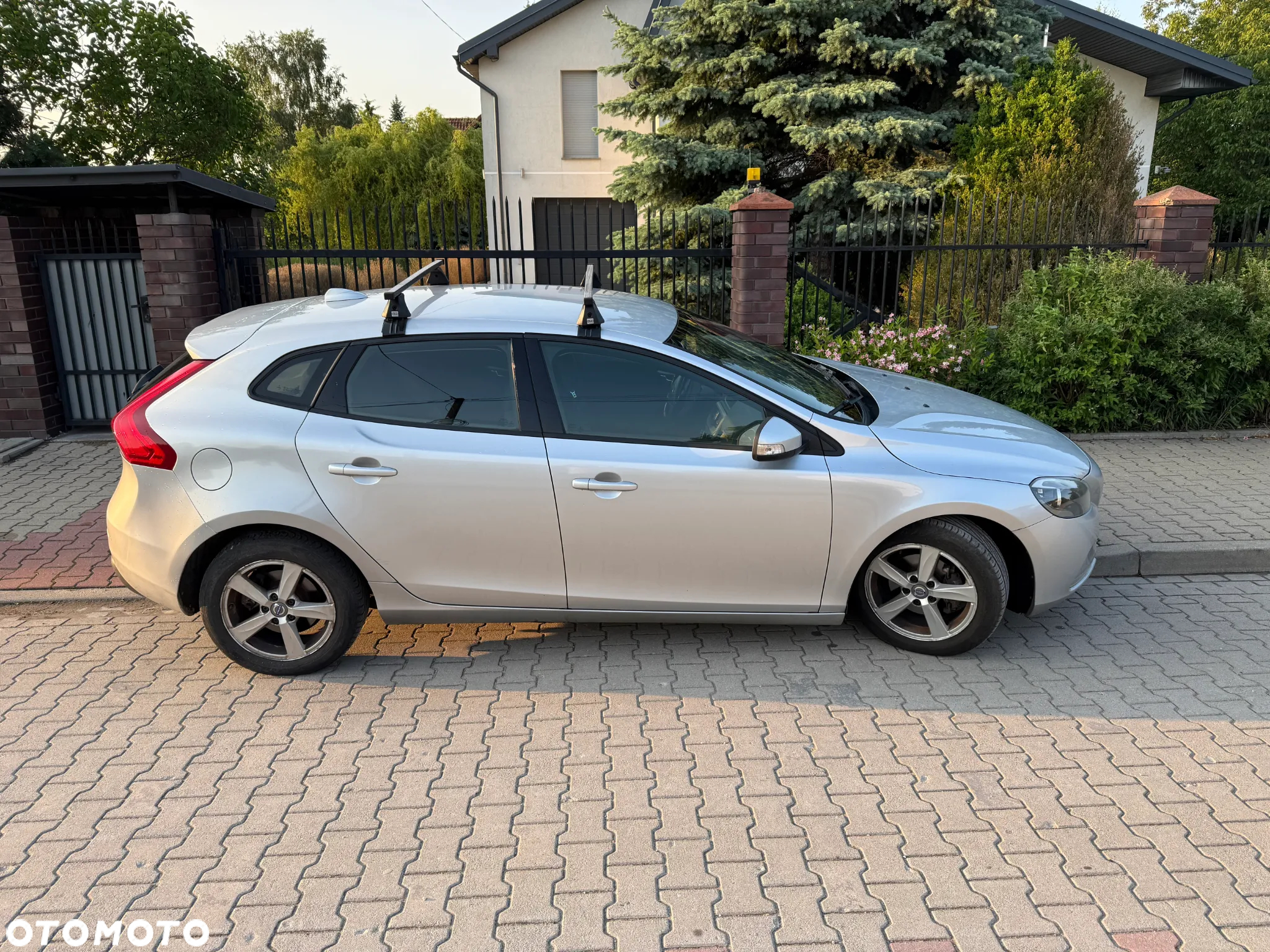 Volvo V40 D2 Momentum - 12