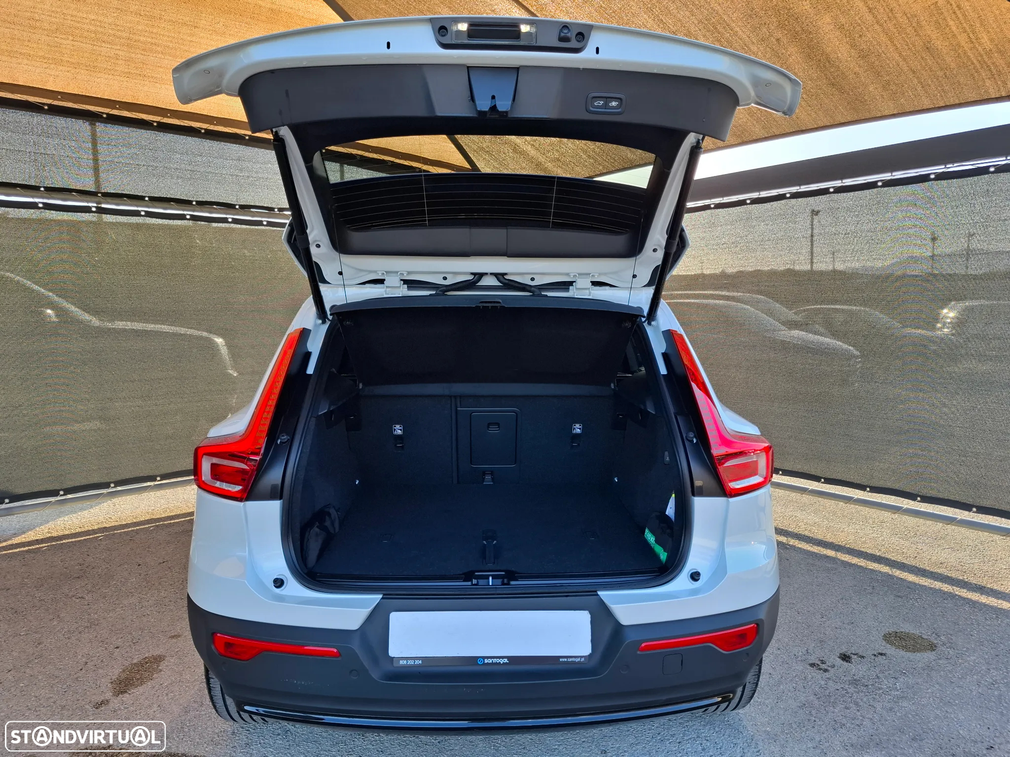 Volvo XC 40 1.5 T2 Plus Dark Auto - 15
