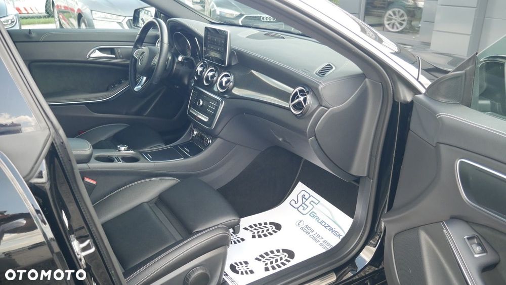 Mercedes-Benz CLA - 15