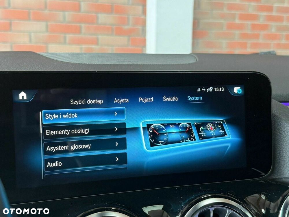 Mercedes-Benz GLA - 26