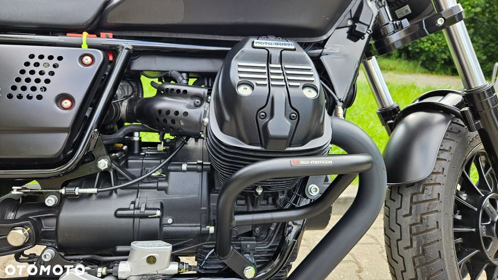 Moto Guzzi V9 - 3