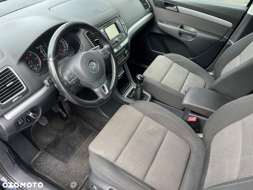 Volkswagen Sharan - 12