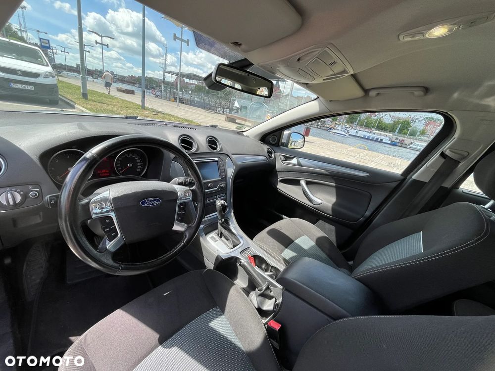 Ford Mondeo 2.0 TDCi Trend - 13