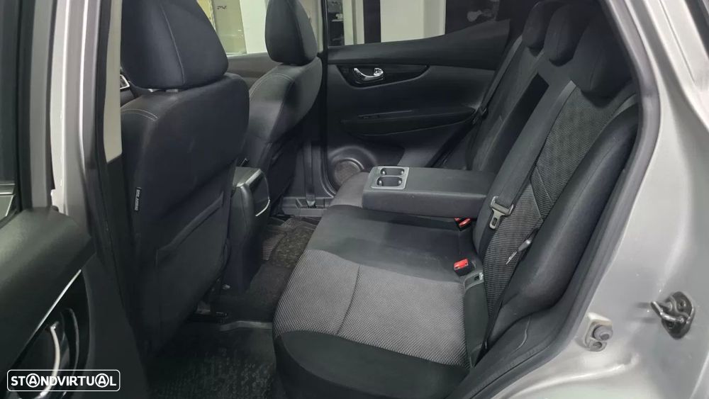 Nissan Qashqai 1.6 dCi N-Connecta 18 Xtronic - 16
